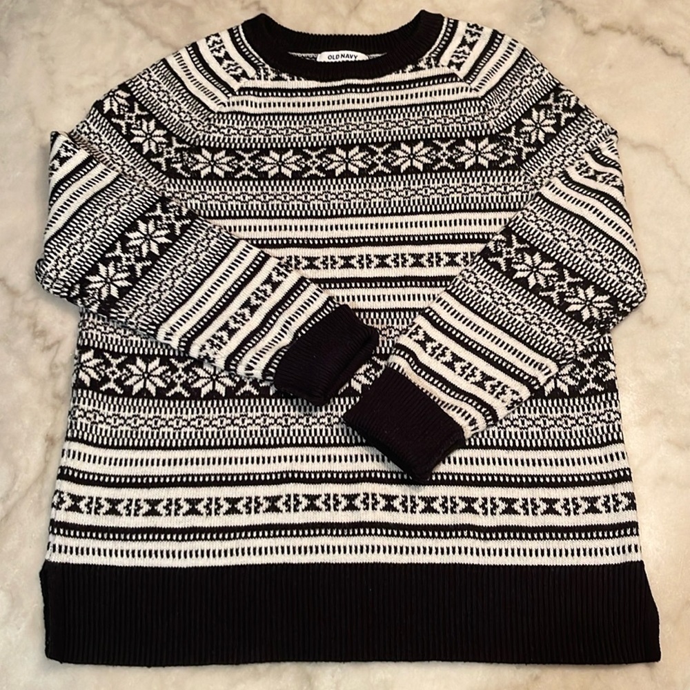 FAIR ISLE SWEATER • SIZE MEDIUM • OLD NAVY